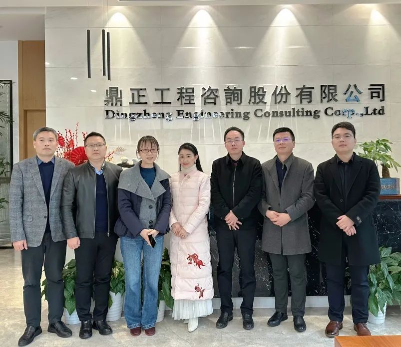 巾帼心向党，，，，，青春齐绽放——湖南万达“三八妇女节”运动 - 公司要闻 - 湖南万达项目治理有限公司【官网】